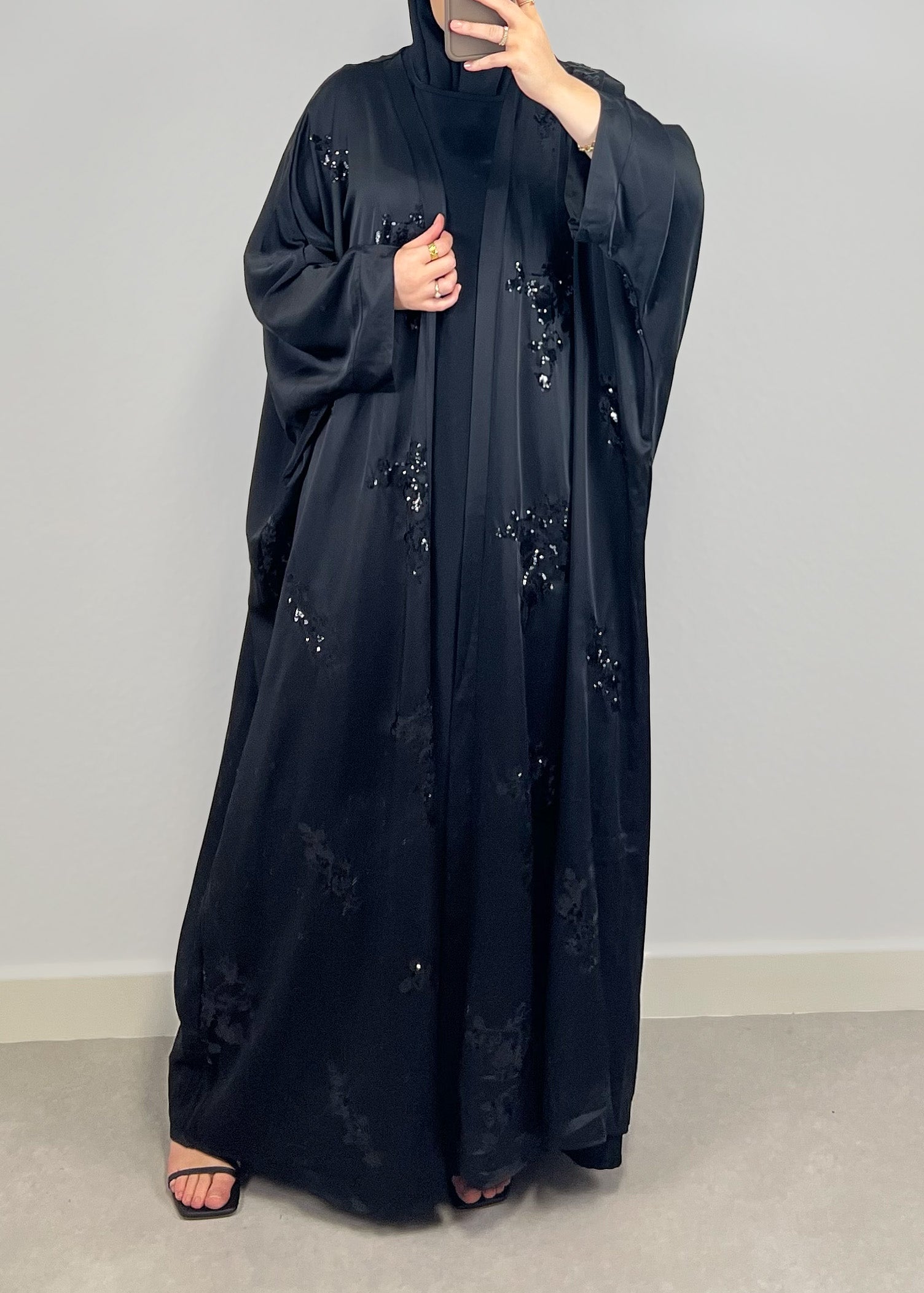 Abaya mit Pailletten