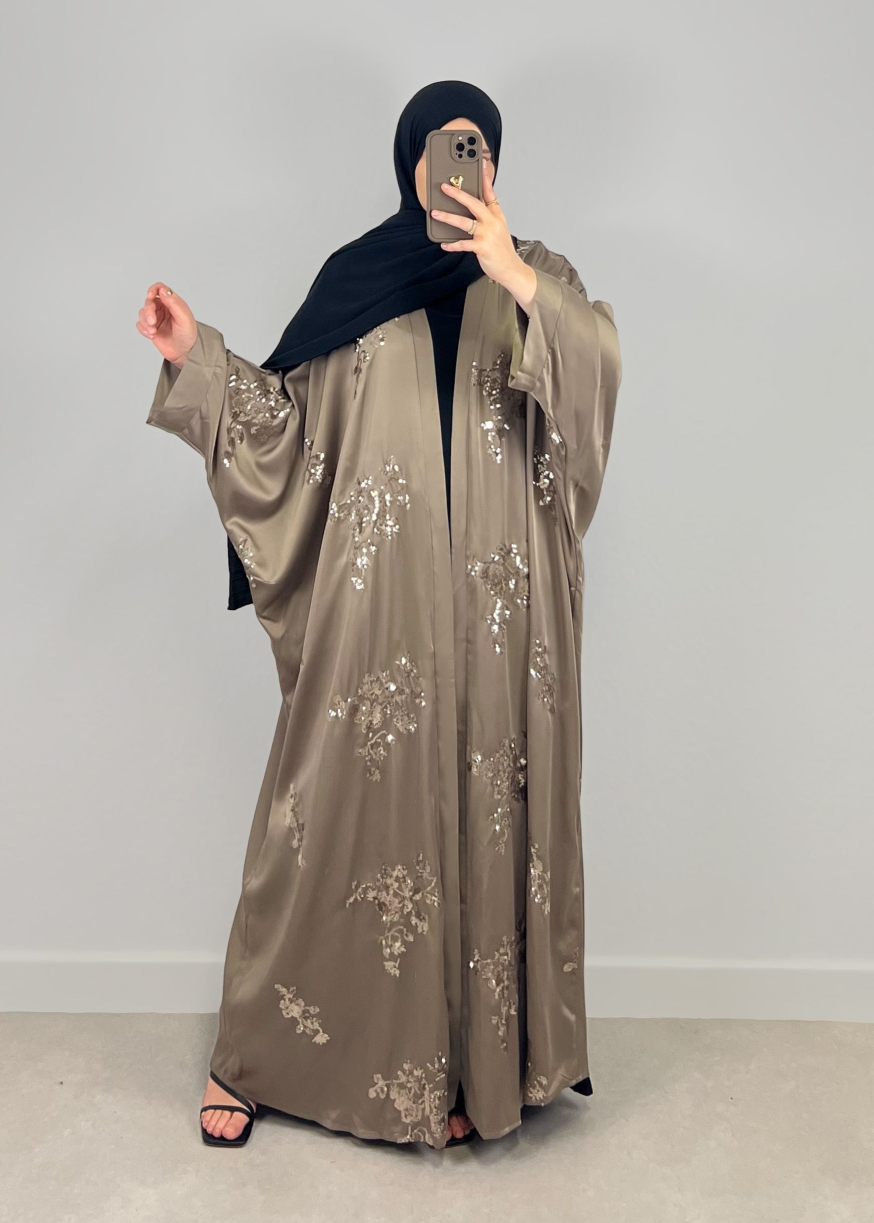 Abaya mit Pailletten